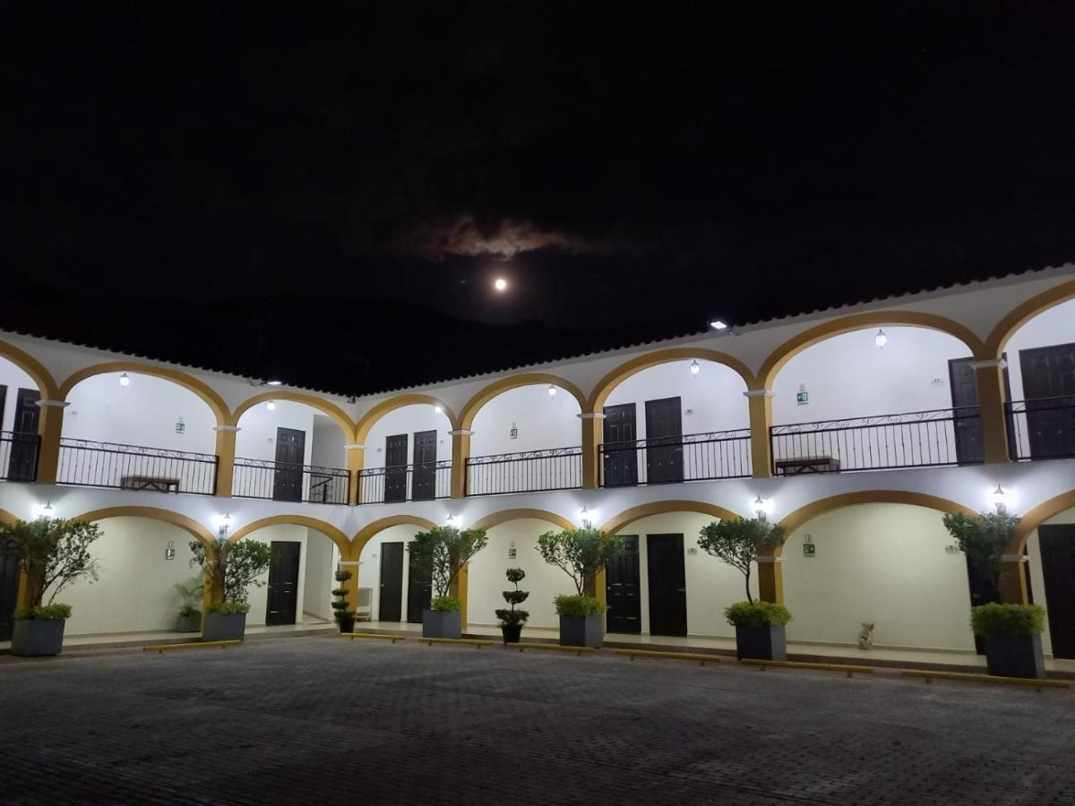 Casa Blanca Hotel Jalpan Ngoại thất bức ảnh